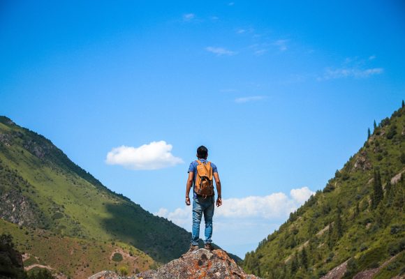 Trekking – jak zacząć chodzić po górach?