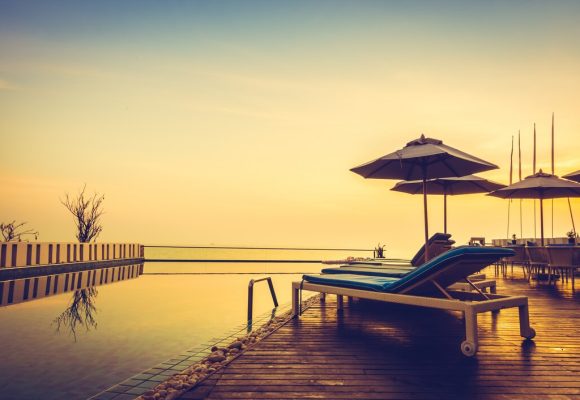 Odkrywając uroki wypoczynku na łonie natury – spędzanie urlopu w luksusowym ośrodku nad jeziorem